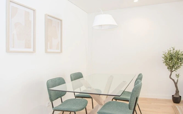 Liiiving - City Design Apartment C