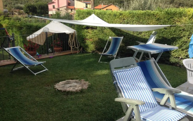 Casetta n.2 con piscina