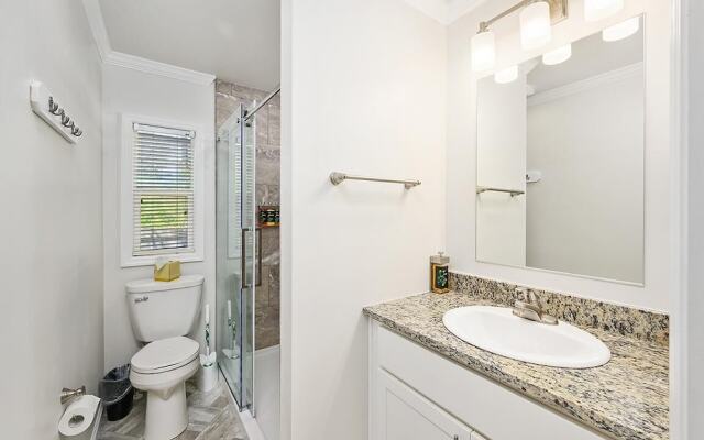 Blufin Bungalows & Marina