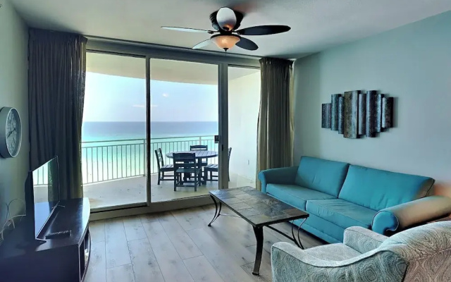 Aqua #606 by Resort Collection