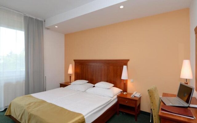 Hunguest Grandhotel Galya****