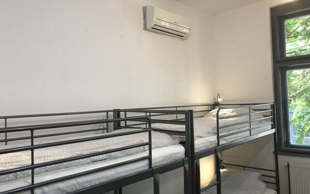 Passpartout Hostel