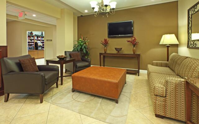 Candlewood Suites Fayetteville – University of Arkansas, an IHG Hotel