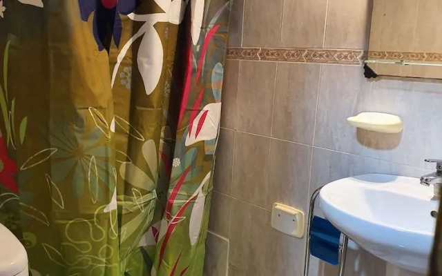 Low Cost Room Plaza de Hierro I