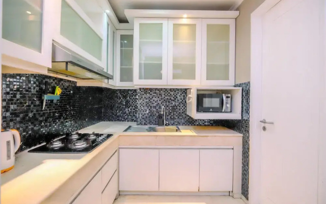 Elegant And Comfort 2Br Apartment At Fx Residence