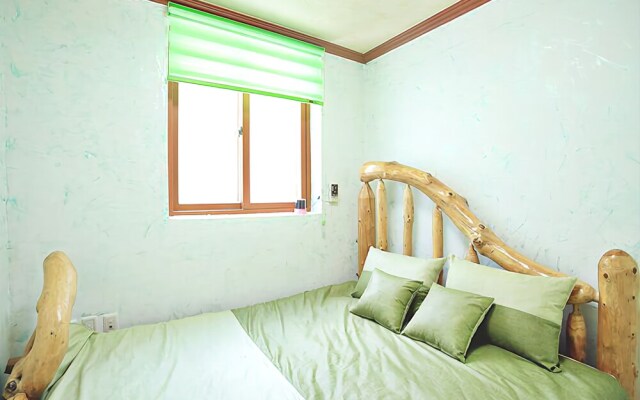 Hongcheon Sol Pension