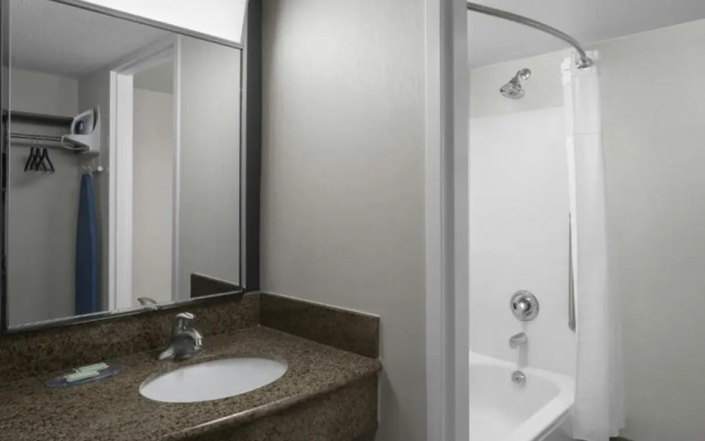 Courtyard by Marriott Atlanta Buckhead
