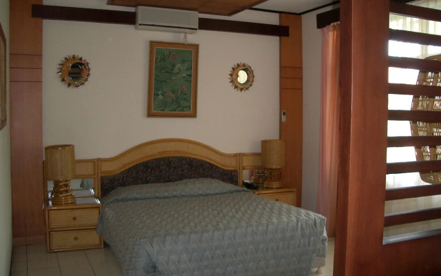Puri Naga Beachfront Cottages