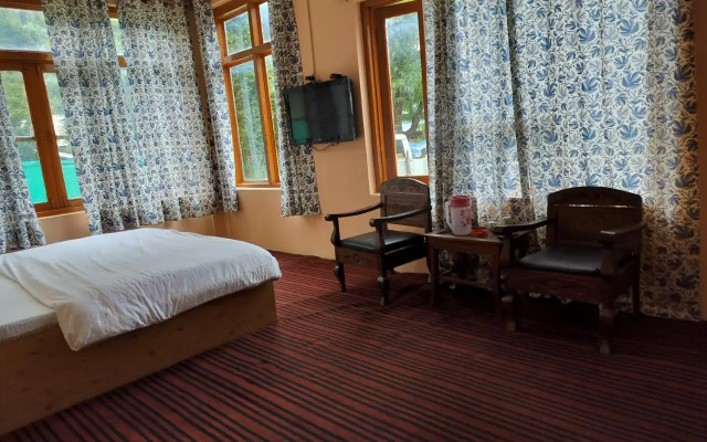 Sky Light Guest House