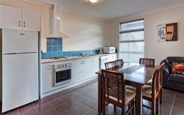 Cosy Corner Seaview Apartments
