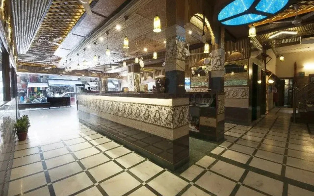 iLodge  Main Bazaar