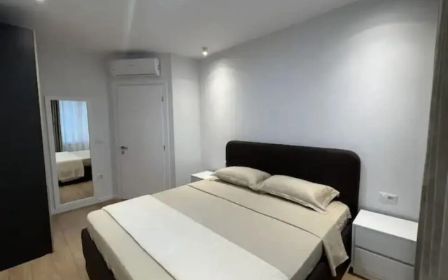 Deluxe 2 Apartment