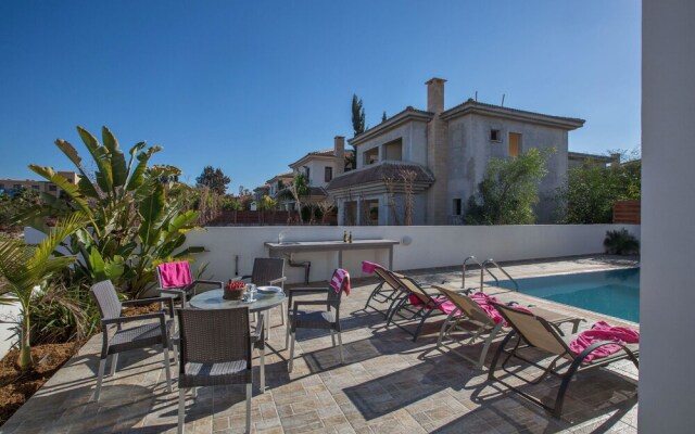 Cyprus Villa Pearl 15 Gold