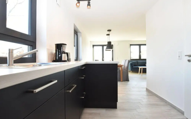 Beautiful Holiday Home in Kühlungsborn Near Sea