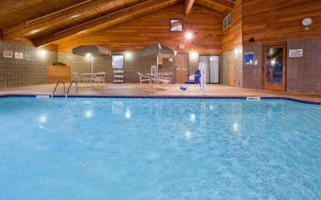 AmericInn by Wyndham Coon Rapids