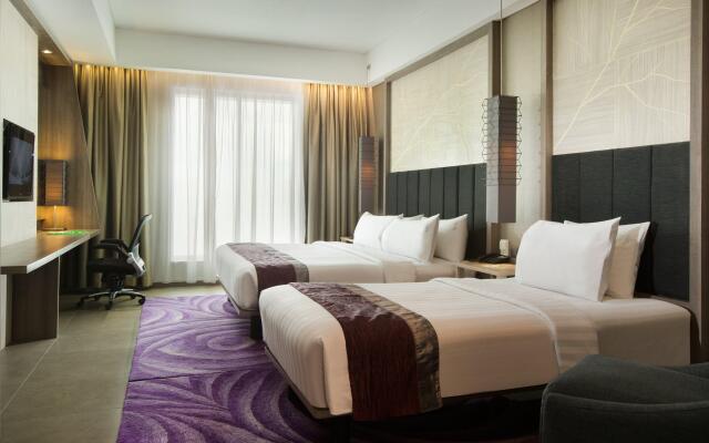 Holiday Inn Bandung Pasteur, an IHG Hotel