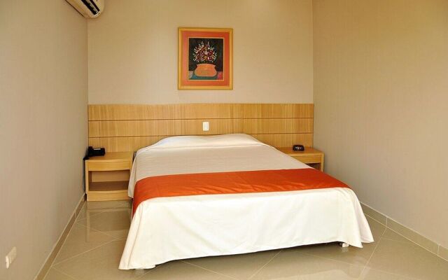 Gold Center Hotel