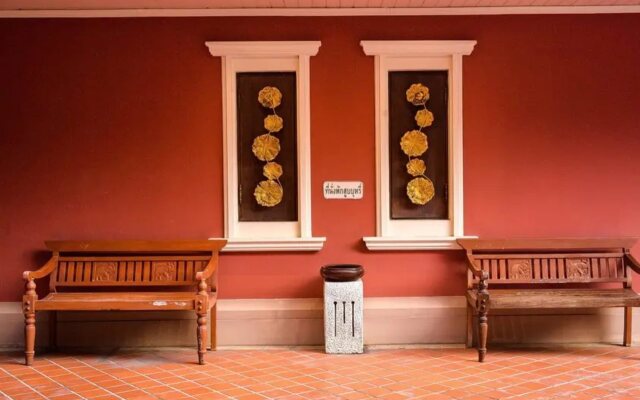 RedDoorz Plus Reun Rattana Rattanathibet