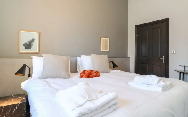 The Mary Maude Suite Stone Cross Mansion