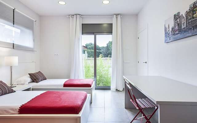 Captivating Holiday Home in Garriguella With Private Pool