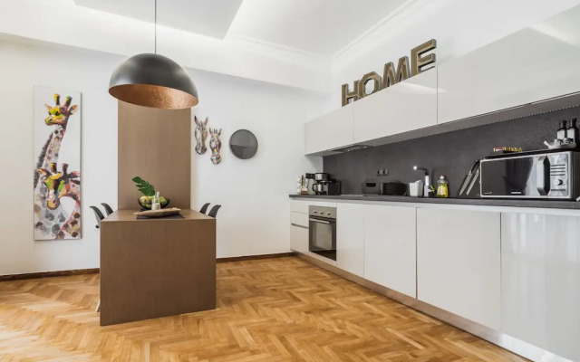 Acropolis Executive Suite