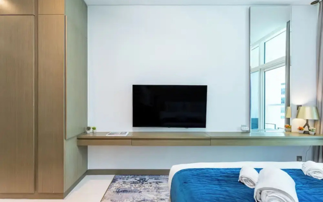 PVH - Damac Prive - Studio - Canal View