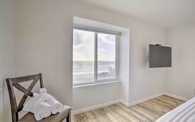 Charming Oceanside Condo w/ Beach & Pool Access!