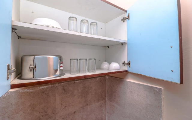 OYO 27826 Home Graceful Stay Near Airport