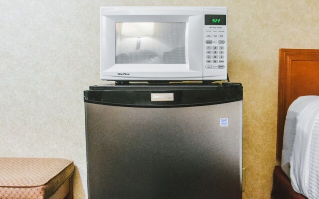 Stony Plain Inn and Suites