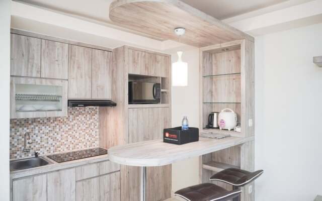 Comfort And Minimalist Studio At Amethyst Apartment