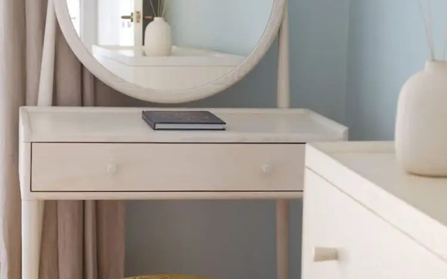 West End Drury Lane Modern 3 Bedroom Apt