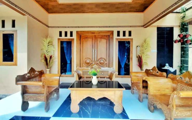 Ndalem Gendhis Villa – Lobby – Karanganyar