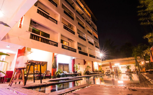 Mekong Angkor Palace Hotel