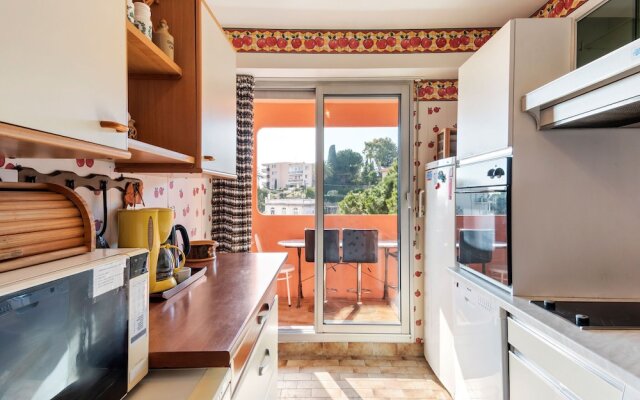 Aesthetic Apartment in Nice With Swimming Pool