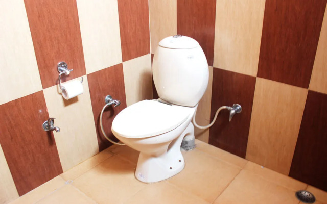 OYO 1247 Hotel Lybranth Residency