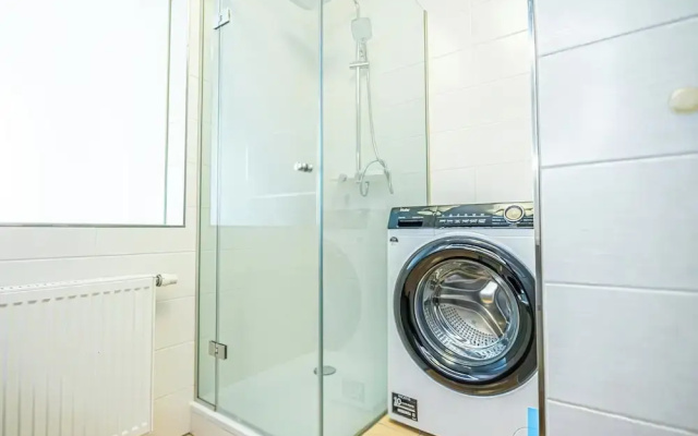Comfy 2BR 1LR Apartment Donaustadt
