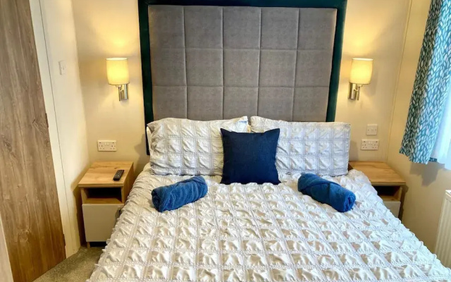 Luxurious Comfort at 102, Duckpool Lodge in Bude