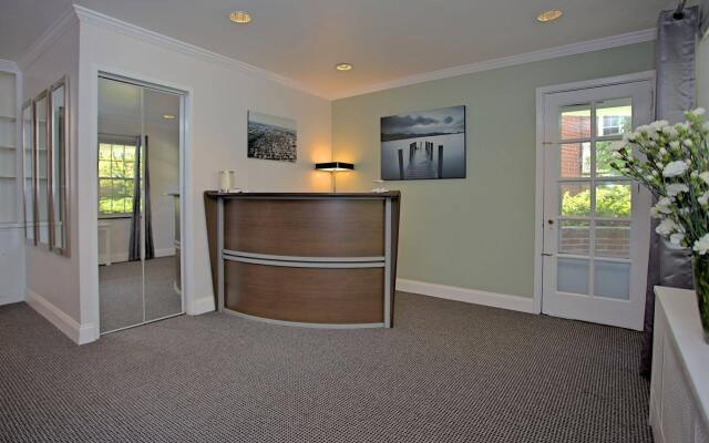 Shadyside Inn All Suites Hotel
