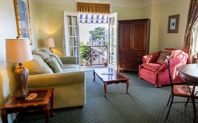 The Hotel Paisano