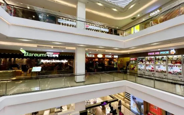 Vinhomes Metropolis Luxury Apartment - By MC Homes