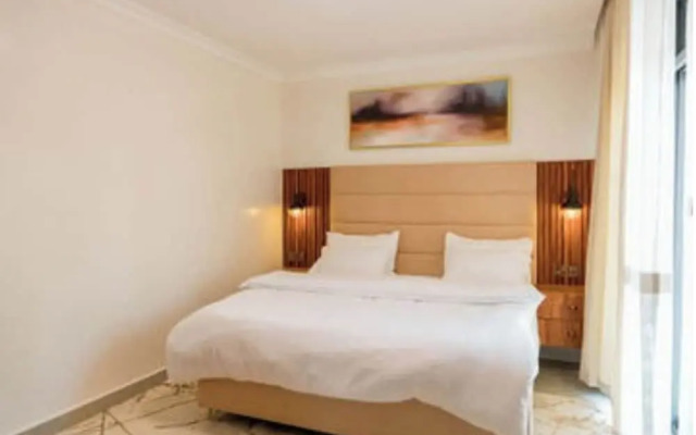 Tranquil Point Residence