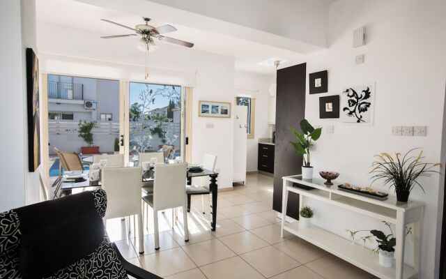 "villa Megan,modern 3bdr Villa,close To The Beach"