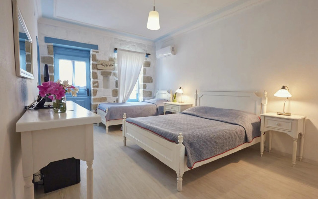 Alacati Zeytin Konak Hotel