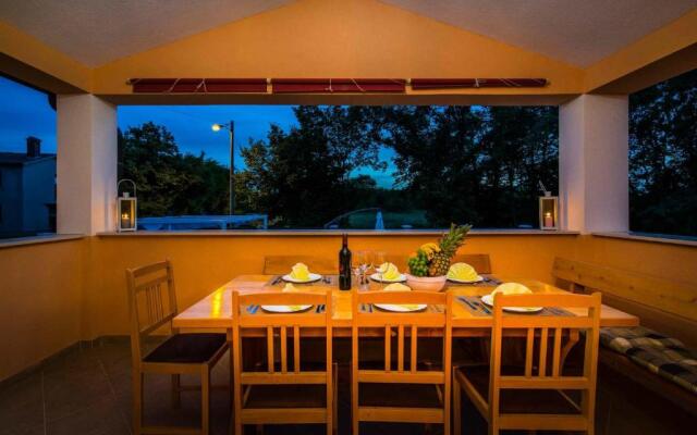 Villa Twilight Orange