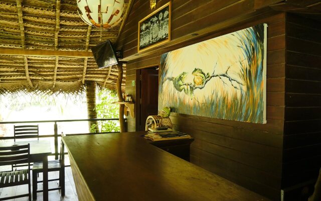 Hideaway Lodge