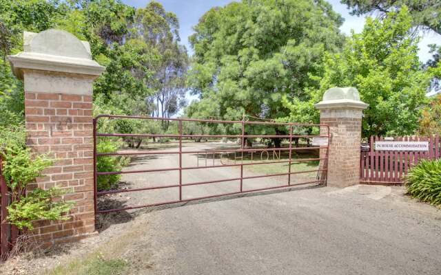 Highton Manor