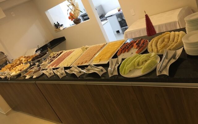 Ingleses Apart Hotel