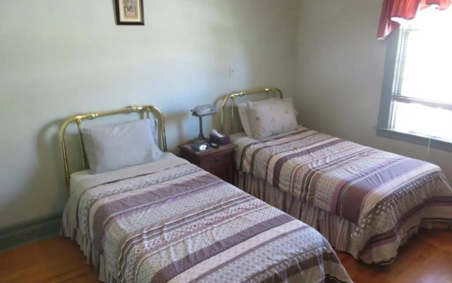 Leah Jane's Bed & Breakfast