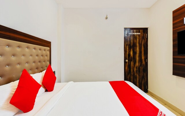 OYO 29131 Hotel MN Grand