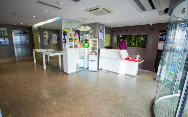 ibis Styles Paris Tolbiac Bibliotheque